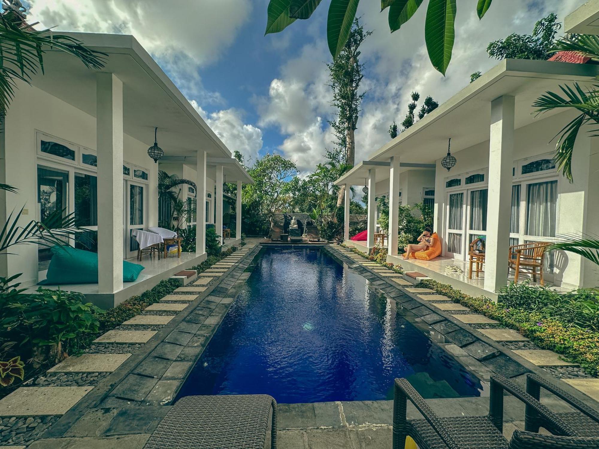 Bali Stuti Jimbaran Inn Екстер'єр фото